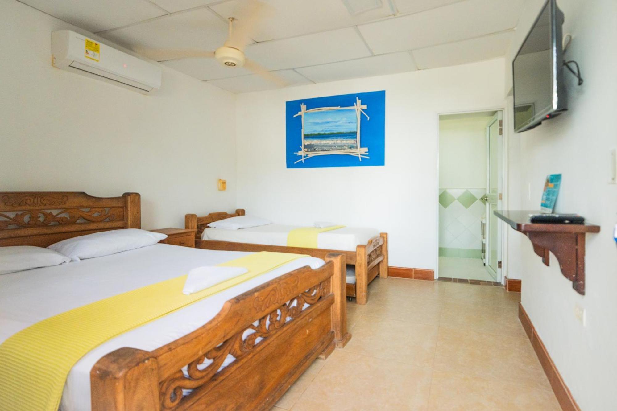 Hostal Del Mar - Tolu Ngoại thất bức ảnh