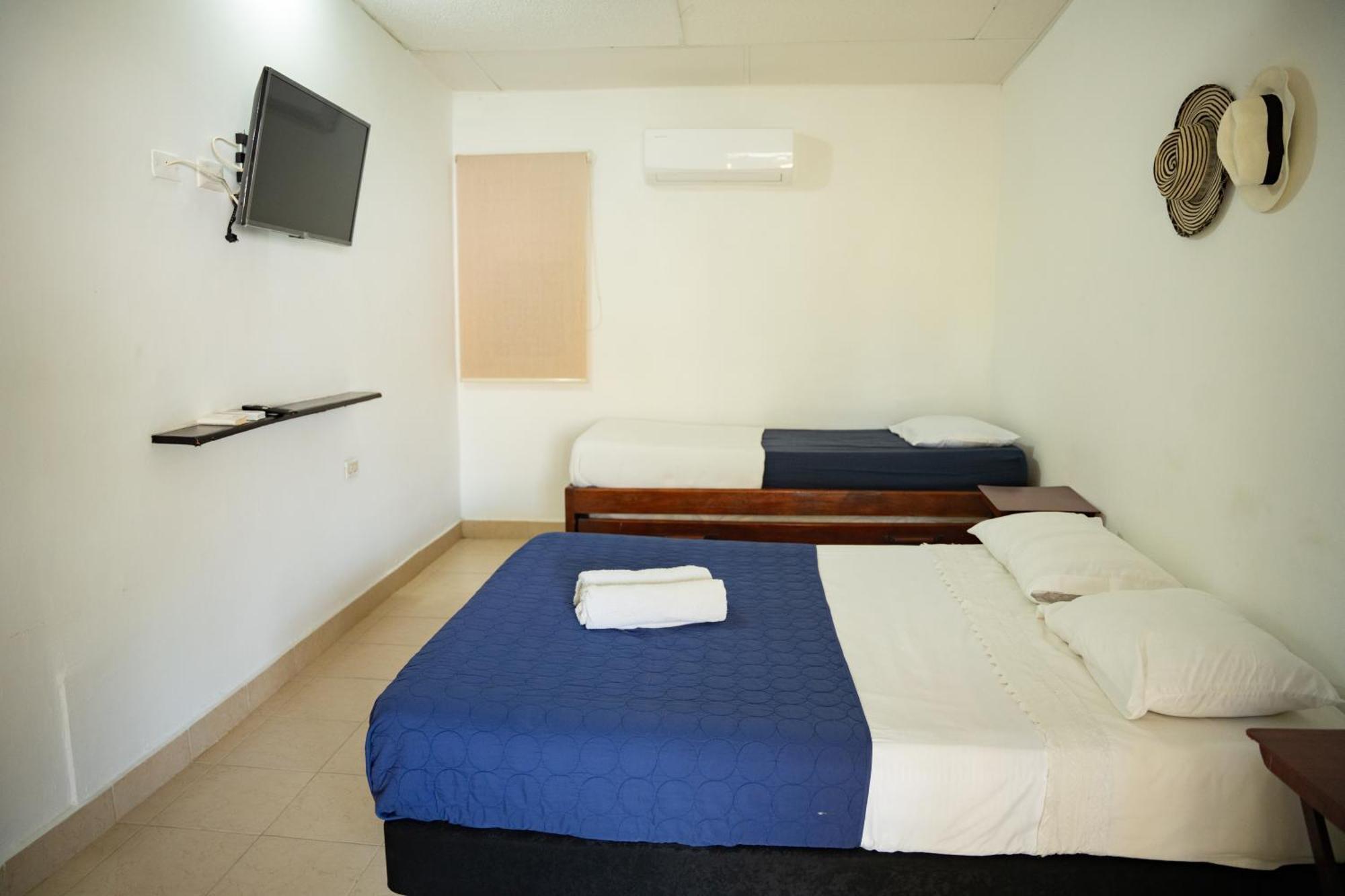 Hostal Del Mar - Tolu Ngoại thất bức ảnh