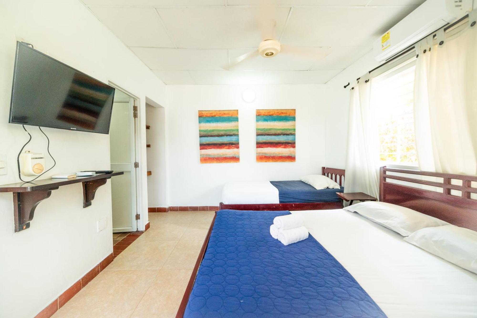 Hostal Del Mar - Tolu Ngoại thất bức ảnh