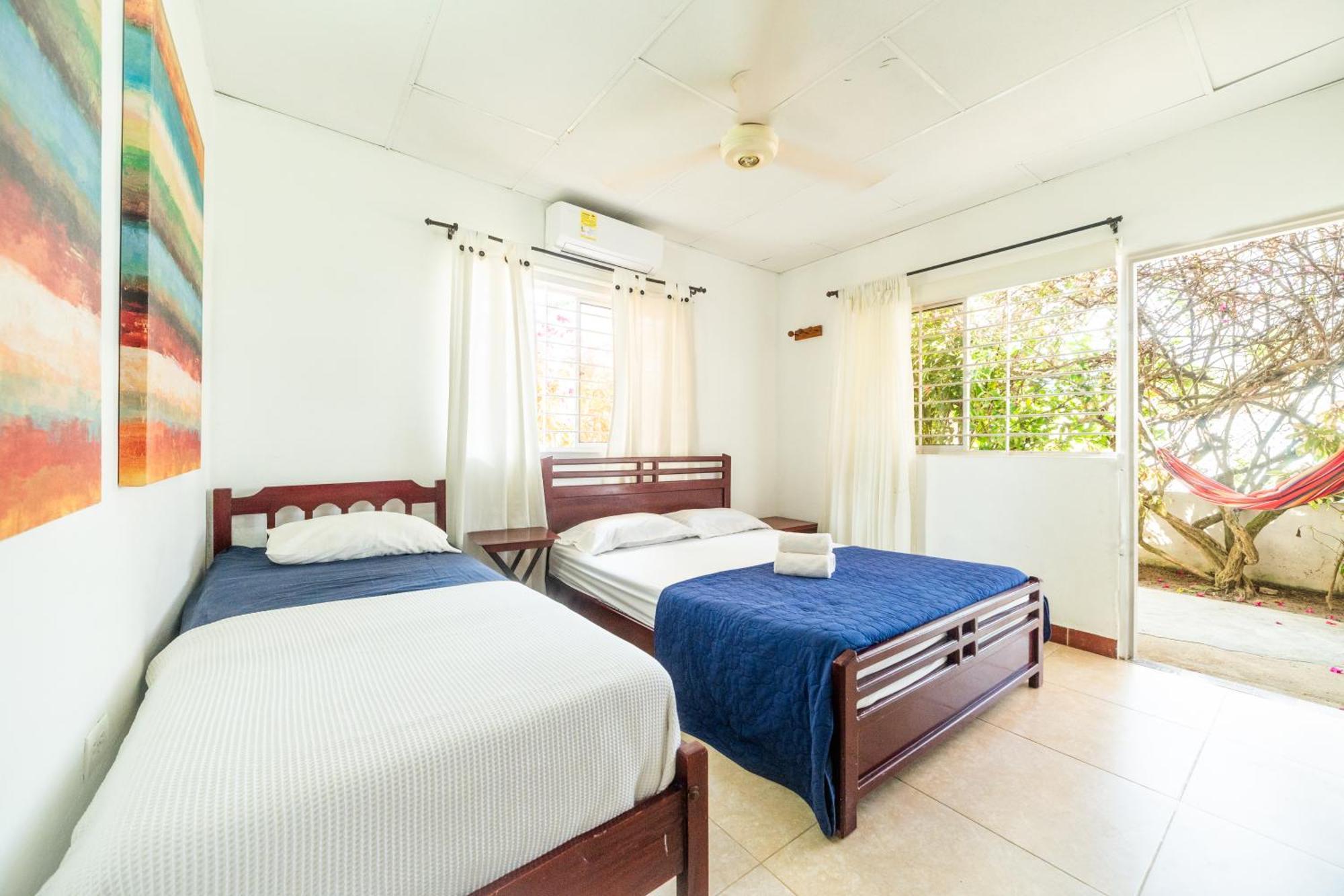 Hostal Del Mar - Tolu Ngoại thất bức ảnh