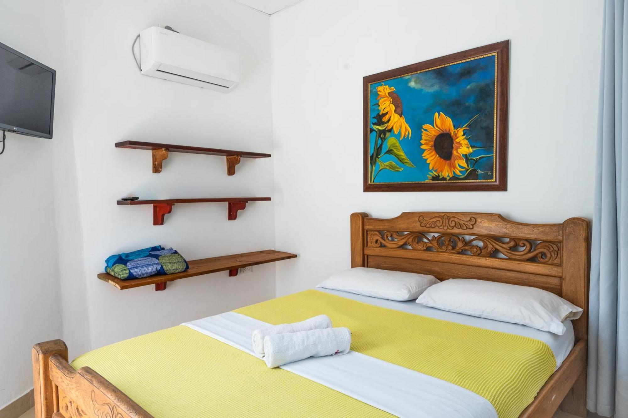 Hostal Del Mar - Tolu Ngoại thất bức ảnh